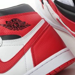 Nike Air Jordan 1 Retro High OG ‘Rød Hvit’ Sko 555088-161