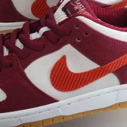 Nike SB Dunk Low ‘Rød Hvit’ Sko DX4589-600