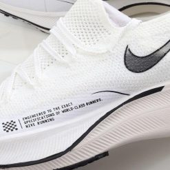 Nike ZoomX VaporFly NEXT% 4 ‘Hvit Svart’ Sko DM4386-991